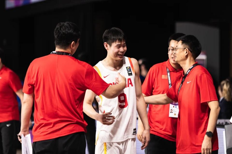 U17世界杯：中国男篮大胜委内瑞拉 陈昱休三分5中5张懿赵杰15+7+5